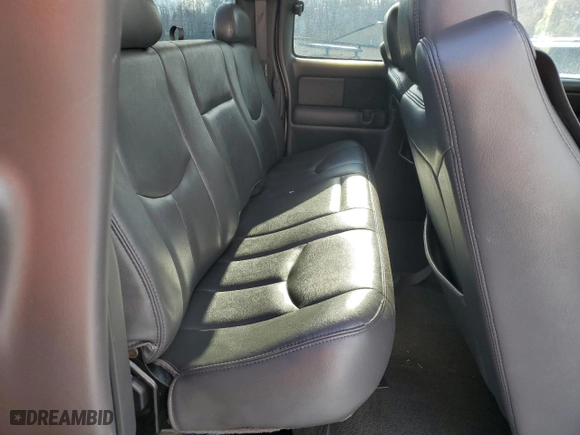 2004 Chevrolet Silverado 1500 LS with VIN 2GCEK19T841190272, listed as a Copart auction lot 42426195 with 86,549 mi miles and Salvage Title. Bid and sale history available at carsss.com. Image 10.