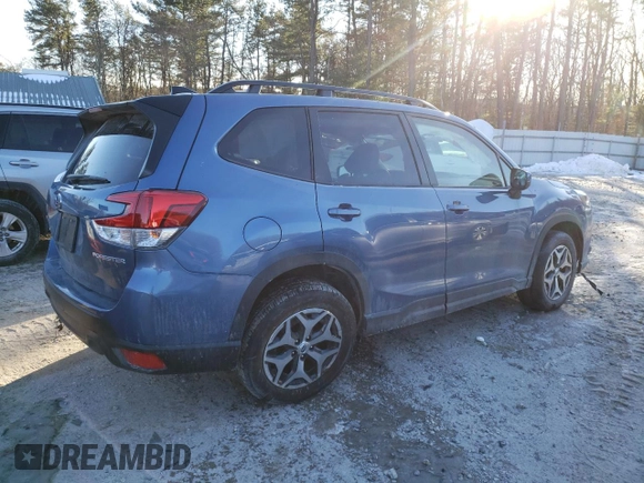 2024 Subaru Forester Premium with VIN JF2SKADC8RH489177, listed as a Copart auction lot 42764415 with 11,070 mi miles and Salvage Title. Bid and sale history available at carsss.com. Image 3.