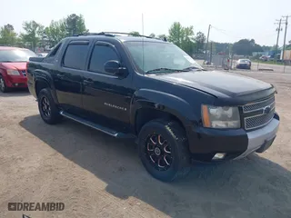 2009 Chevrolet Avalanche LT w/2LT with VIN 3GNFK22039G177073, listed as a IAAI auction lot 42127481 with 139,298 mi miles. Bid and sale history available at carsss.com. Image 1.