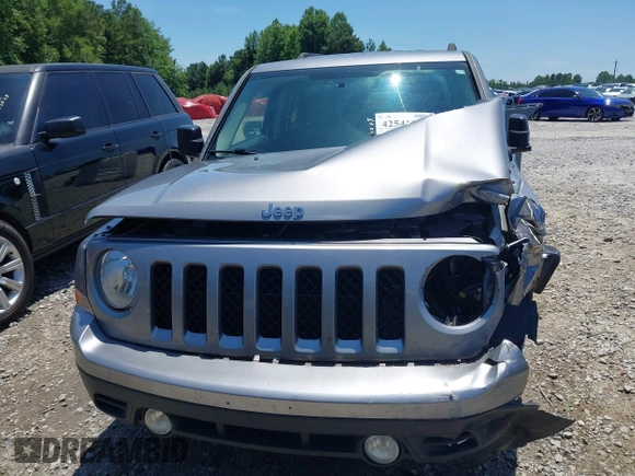 2016 Jeep Patriot Latitude with VIN 1C4NJRFB3GD646779, listed as a IAAI auction lot 42541396 with 135,094 mi miles and . Bid and sale history available at DreamBid. Image 12.
