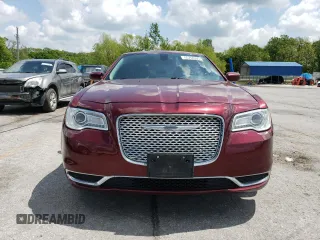 2016 Chrysler 300 Anniversary Edition z VIN 2C3CCAAG4GH194600, wystawiony jako Copart lot #55758305 z przebiegiem 135 810 mil mil oraz Szkoda całkowita • Salvage title. Historia ofert i sprzedaży dostępna na DreamBid. Obrazek 5.