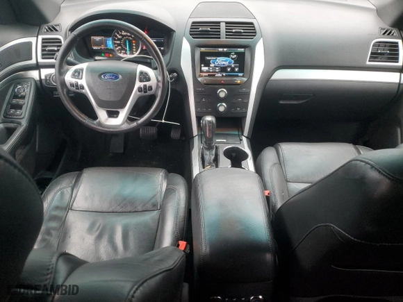 2015 Ford Explorer XLT with VIN 1FM5K8D86FGA74694, listed as a Copart auction lot 84035674 with 199,805 mi miles and Salvage Title. Bid and sale history available at carsss.com. Image 8.