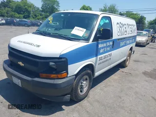 2017 Chevrolet Express Cargo with VIN 1GCWGAFF4H1337414, listed as a IAAI auction lot 42581060 with 196,182 mi miles and . Bid and sale history available at DreamBid. Image 17.