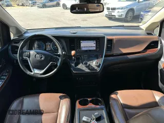 2018 Toyota Sienna XLE with VIN 5TDDZ3DCXJS208107, listed as a Copart auction lot 54538135 with 173,741 mi miles and Clean title. Bid and sale history available at DreamBid. Image 8.