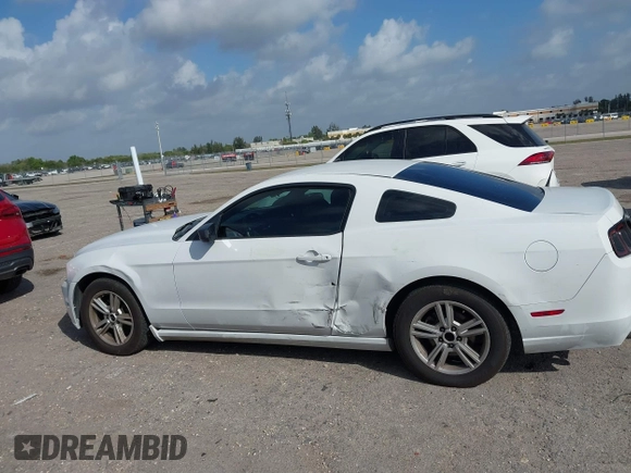2014 Ford Mustang V6 with VIN 1ZVBP8AM1E5231243, listed as a IAAI auction lot 41730357 with 211,508 mi miles. Bid and sale history available at carsss.com. Image 14.