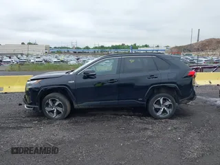 2022 Toyota RAV4 SE z VIN JTMAB3FV7ND090427, wystawiony jako IAAI lot #42307900 z przebiegiem 27 285 mil mil oraz . Historia ofert i sprzedaży dostępna na DreamBid. Obrazek 14.