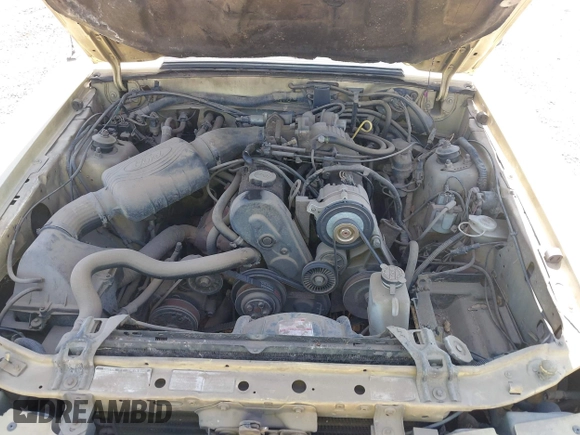 1988 Ford Mustang z VIN 1FABP41AXJF163469, wystawiony jako IAAI lot #42473799 z przebiegiem 89 307 mil mil oraz . Historia ofert i sprzedaży dostępna na DreamBid. Obrazek 10.