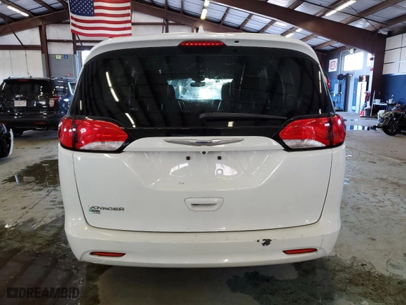 2020 Chrysler Voyager LXI with VIN 2C4RC1DG7LR156879, listed as a Copart auction lot 46313525 with NaN miles and Clean Title. Bid and sale history available at carsss.com. Image 6.