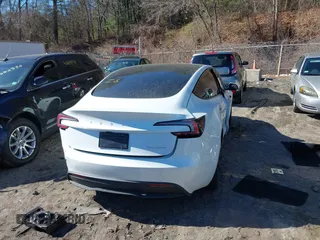2025 Tesla Model 3 Long Range with VIN 5YJ3E1EB4SF914979, listed as a IAAI auction lot 41695023 with 2,263 mi miles and . Bid and sale history available at DreamBid. Image 15.