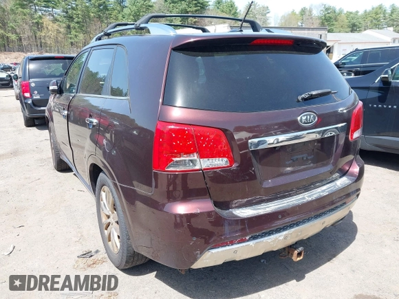 2012 Kia Sorento SX with VIN 5XYKW4A22CG232886, listed as a IAAI auction lot 42143760 with 226,098 mi miles. Bid and sale history available at carsss.com. Image 3.