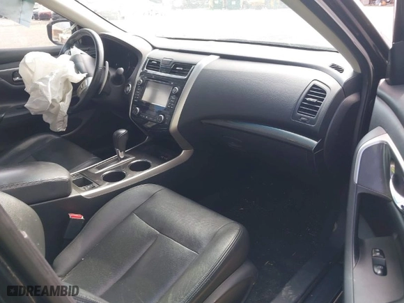 2014 Nissan Altima 3.5 SL with VIN 1N4BL3AP5EC181427, listed as a IAAI auction lot 41526676 with 118,987 mi miles. Bid and sale history available at carsss.com. Image 5.