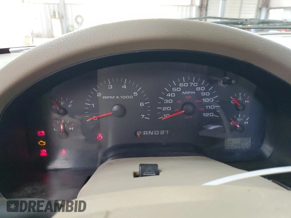 2005 Ford F-150 XLT with VIN 1FTRW12W45KC63908, listed as a Copart auction lot 54019655 with 262,966 mi miles and Clean Title. Bid and sale history available at DreamBid. Image 9.