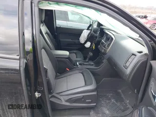 2017 Chevrolet Colorado 4WD Z71 with VIN 1GCHTDEN2H1286140, listed as a IAAI auction lot 41427846 with 46,736 mi miles. Bid and sale history available at carsss.com. Image 5.