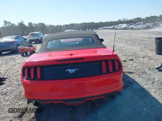 2015 Ford Mustang EcoBoost Premium z VIN 1FATP8UH1F5360984, wystawiony jako IAAI lot #41842901 z przebiegiem 87 773 mil mil oraz . Historia ofert i sprzedaży dostępna na DreamBid. Obrazek 15.