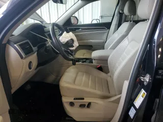 2019 Volkswagen Atlas SEL Premium с VIN 1V2NR2CA3KC621499, выставлен на аукционе Copart как лот 53777925 с пробегом 108 604 миль миль и Списание • Salvage title. История ставок и продаж доступна на DreamBid. Изображение 7.