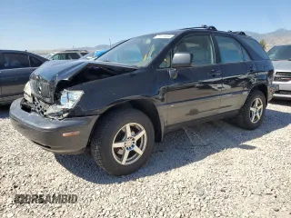 2003 Lexus RX 300 with VIN JTJHF10U530311757, listed as a Copart auction lot 61679804 with 185,581 mi miles and Salvage Title. Bid and sale history available at carsss.com. Image 1.