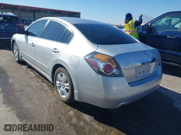2010 Nissan Altima S with VIN 1N4AL2AP2AN465652, listed as a IAAI auction lot 41876793 with 137,364 mi miles and . Bid and sale history available at DreamBid. Image 3.