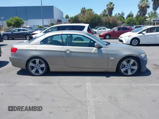 2010 BMW 3 Series 335i with VIN WBAWL7C51AP474935, listed as a IAAI auction lot 42765310 with 178,150 mi miles and . Bid and sale history available at DreamBid. Image 13.