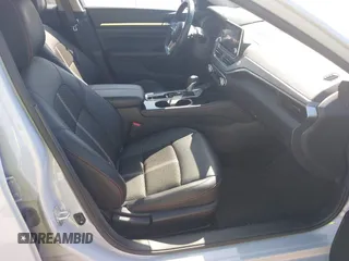 2024 Nissan Altima SR z VIN 1N4BL4CV5RN369697, wystawiony jako IAAI lot #42335803 z przebiegiem 29 820 mil mil oraz . Historia ofert i sprzedaży dostępna na DreamBid. Obrazek 5.