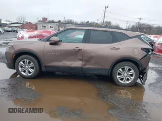 2020 Chevrolet Blazer LT z VIN 3GNKBHRS1LS547370, wystawiony jako IAAI lot #41576255 z przebiegiem 79 254 mil mil oraz . Historia ofert i sprzedaży dostępna na DreamBid. Obrazek 14.