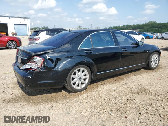2008 Mercedes-Benz S 550 z VIN WDDNG86X68A175837, wystawiony jako Copart lot #56987915 z przebiegiem 149 855 mil mil oraz Szkoda całkowita • Salvage title. Historia ofert i sprzedaży dostępna na DreamBid. Obrazek 3.