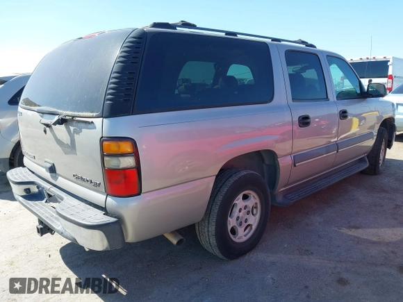 2004 Chevrolet Suburban LS with VIN 3GNEC16Z74G112232, listed as a IAAI auction lot 42063073 with 234,347 mi miles. Bid and sale history available at carsss.com. Image 4.