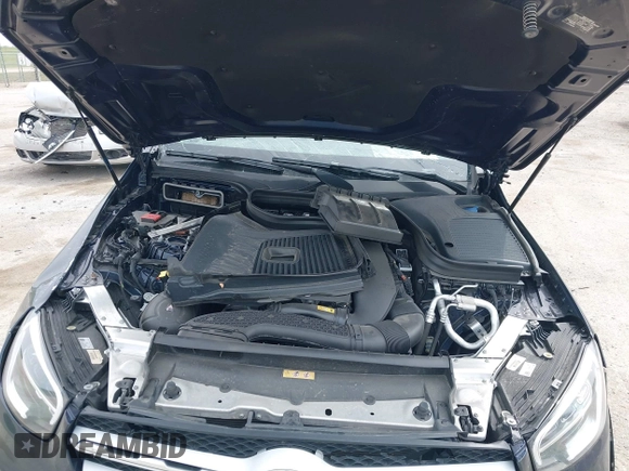 2021 Mercedes-Benz GLC 300 z VIN W1N0G8EB4MF953133, wystawiony jako IAAI lot #42031927 z przebiegiem 36 446 mil mil oraz . Historia ofert i sprzedaży dostępna na DreamBid. Obrazek 10.