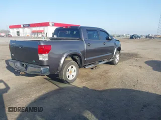 2013 Toyota Tundra 4WD Truck with VIN 5TFDW5F11DX280229, listed as a IAAI auction lot 41748326 with 183,953 mi miles. Bid and sale history available at carsss.com. Image 4.
