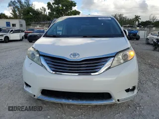 2017 Toyota Sienna XLE Auto Access Seat with VIN 5TDYZ3DC3HS801416, listed as a Copart auction lot 45015455 with 66,951 mi miles and Salvage Title. Bid and sale history available at carsss.com. Image 5.