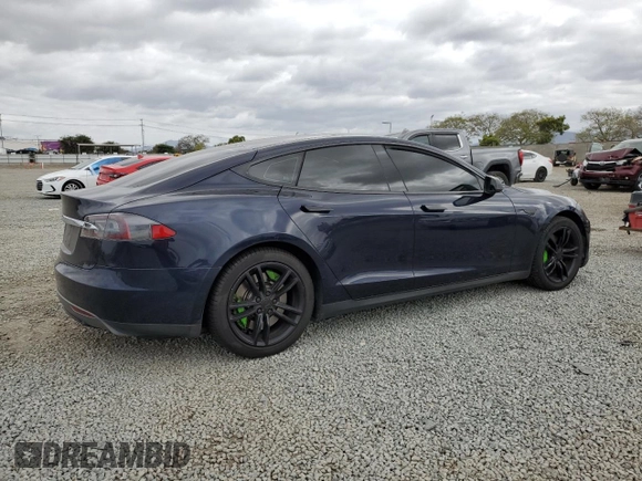 2013 Tesla Model S Performance с VIN 5YJSA1DP9DFP05325, выставлен на аукционе Copart как лот 52617545 с пробегом 122 847 миль миль и Списание • Salvage title. История ставок и продаж доступна на DreamBid. Изображение 3.