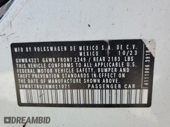 2024 Volkswagen Jetta GLI 40th Anniversary Edition z VIN 3VW8T7BU2RM021071, wystawiony jako Copart lot #57300335 z przebiegiem Nie podano mil oraz Szkoda całkowita • Salvage title. Historia ofert i sprzedaży dostępna na DreamBid. Obrazek 12.
