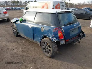 2002 MINI Hardtop with VIN WMWRC33412TC34549, listed as a IAAI auction lot 41585558 with 181,059 mi miles and . Bid and sale history available at DreamBid. Image 3.