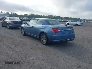 2011 Chrysler 200 Limited with VIN 1C3BC7EG7BN572126, listed as a IAAI auction lot 41951516 with 84,516 mi miles and . Bid and sale history available at DreamBid. Image 3.