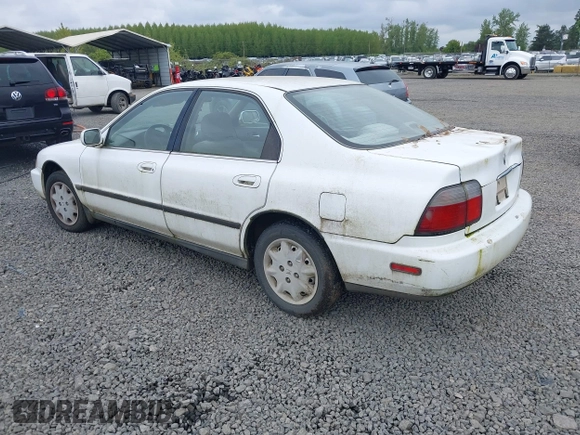 1996 Honda Accord LX with VIN 1HGCD5635TA031485, listed as a IAAI auction lot 42132216 with 158,686 mi miles and . Bid and sale history available at carsss.com. Image 3.