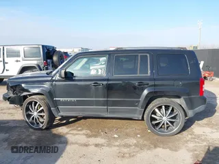 2017 Jeep Patriot Sport with VIN 1C4NJPBAXHD201751, listed as a IAAI auction lot 41572197 with 84,478 mi miles. Bid and sale history available at carsss.com. Image 14.