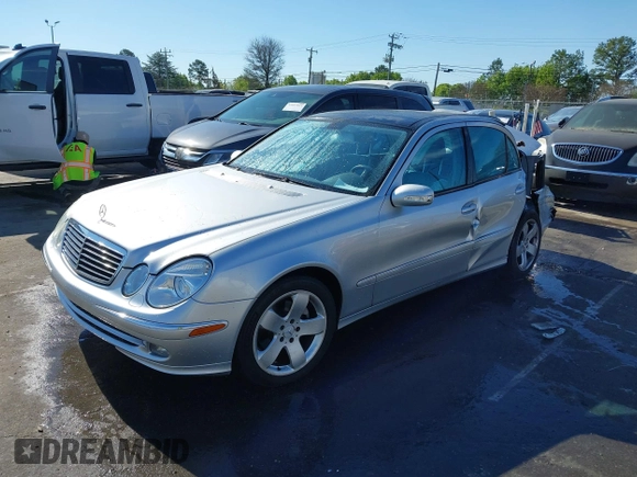 2006 Mercedes-Benz E-Class 3.5L with VIN WDBUF56J46A871031, listed as a IAAI auction lot 41892688 with 1 mi miles. Bid and sale history available at carsss.com. Image 20.