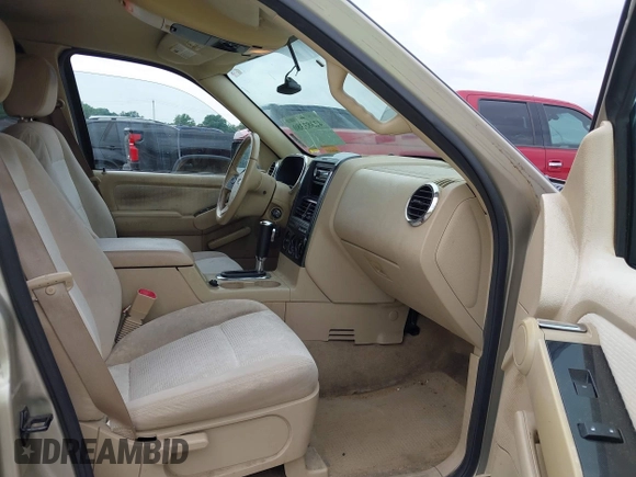 2006 Ford Explorer XLT z VIN 1FMEU73E56UB74573, wystawiony jako IAAI lot #42383380 z przebiegiem 224 359 mil mil oraz . Historia ofert i sprzedaży dostępna na DreamBid. Obrazek 5.