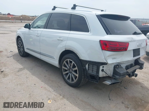 2017 Audi Q7 Premium Plus z VIN WA1LAAF77HD031992, wystawiony jako IAAI lot #42058343 z przebiegiem 99 827 mil mil oraz . Historia ofert i sprzedaży dostępna na DreamBid. Obrazek 3.