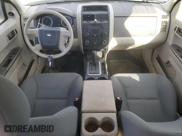 2008 Ford Escape XLS z VIN 1FMCU02Z78KE31704, wystawiony jako Copart lot #45279665 z przebiegiem Nie podano mil oraz Czysty tytuł • Clean title. Historia ofert i sprzedaży dostępna na DreamBid. Obrazek 8.