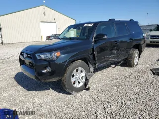 2022 Toyota 4Runner SR5 Premium with VIN JTENU5JR1N6040303, listed as a Copart auction lot 44389705 with 34,263 mi miles and Salvage Title. Bid and sale history available at carsss.com. Image 1.