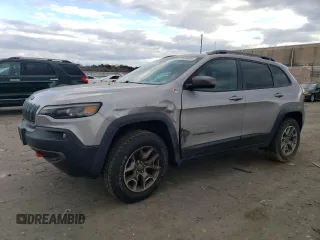 2020 Jeep Cherokee Trailhawk Elite с VIN 1C4PJMBX0LD515316, выставлен на аукционе Copart как лот 79869484 с пробегом 89 624 миль миль и Списание • Salvage title. История ставок и продаж доступна на DreamBid. Изображение 1.