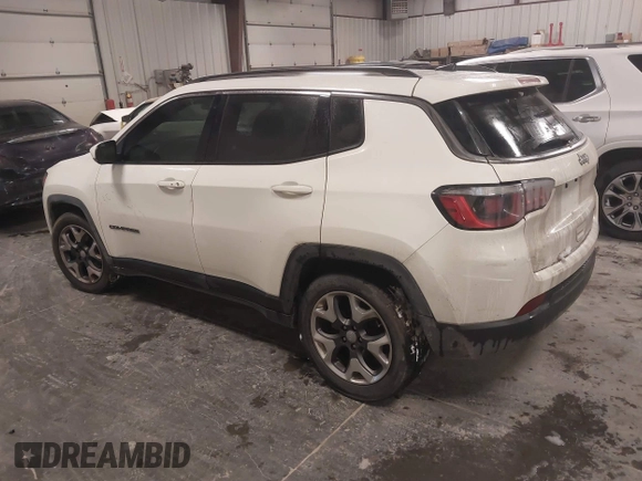 2019 Jeep Compass Limited with VIN 3C4NJCCB1KT662905, listed as a IAAI auction lot 41572268 with 105,377 mi miles. Bid and sale history available at carsss.com. Image 3.