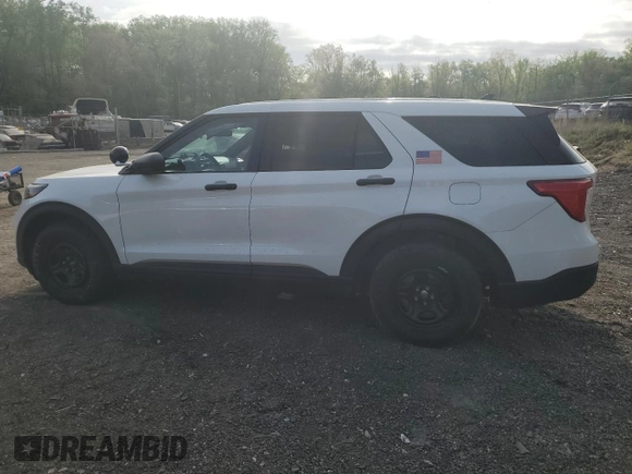 2023 Ford Police Interceptor Utility z VIN 1FM5K8AW2PNA09146, wystawiony jako Copart lot #54661945 z przebiegiem 30 981 mil mil oraz Czysty tytuł • Clean title. Historia ofert i sprzedaży dostępna na DreamBid. Obrazek 2.