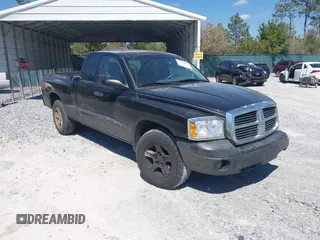 2006 Dodge Dakota SLT with VIN 1D7HE42KX6S714022, listed as a IAAI auction lot 41773416 with 197,196 mi miles and . Bid and sale history available at carsss.com. Image 1.