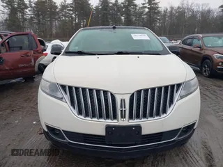 2013 Lincoln MKX with VIN 2LMDJ8JK8DBL23732, listed as a IAAI auction lot 41670920 with 103,782 mi miles. Bid and sale history available at carsss.com. Image 12.