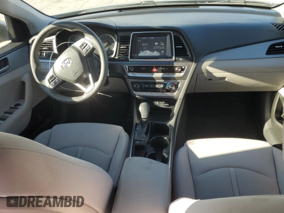 2018 Hyundai Sonata SE z VIN 5NPE24AF6JH722829, wystawiony jako Copart lot #50531125 z przebiegiem 68 920 mil mil oraz Szkoda całkowita • Salvage title. Historia ofert i sprzedaży dostępna na DreamBid. Obrazek 8.