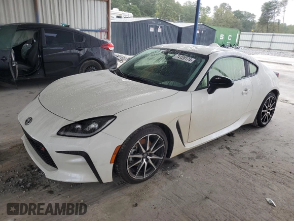 2024 Toyota 86 with VIN JF1ZNBB12R9756924, listed as a Copart auction lot 74120174 with 2,615 mi miles and Salvage Title. Bid and sale history available at DreamBid. Image 1.