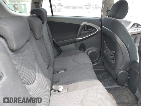 2008 Toyota RAV4 Sport с VIN JTMBK32V886030272, выставлен на аукционе IAAI как лот 42441595 с пробегом 243 196 миль миль и . История ставок и продаж доступна на DreamBid. Изображение 8.