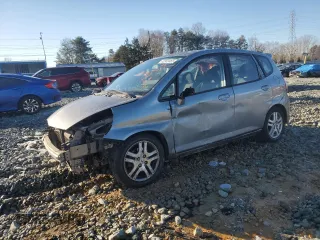 2007 Honda Fit Sport with VIN JHMGD38657S034820, listed as a Copart auction lot 42932465 with 183,862 mi miles and Salvage Title. Bid and sale history available at carsss.com. Image 1.