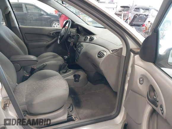 2004 Ford Focus ZX5 with VIN 3FAHP37314R110616, listed as a IAAI auction lot 42581804 with 94,252 mi miles and . Bid and sale history available at DreamBid. Image 5.